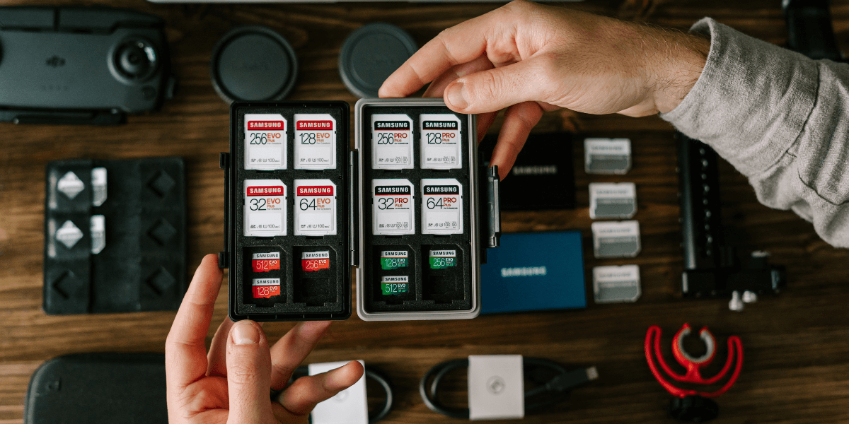 Synergy Digital 2GB セキュアデジタルSDメモリーカード、Samsung VP