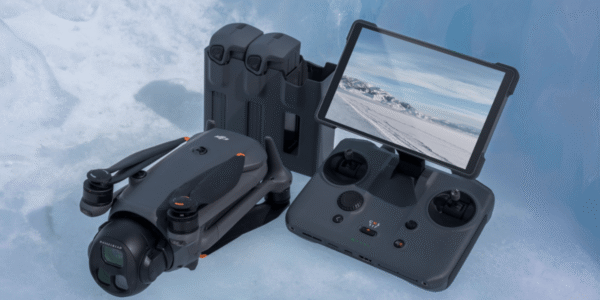 最新ドローン「DJI Mavic 4 Pro」のクリエイターコンボは買い?Fly Moreコンボとの違いを徹底解説