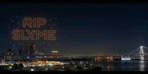 日本初！東京湾岸の夜空にRIP SLYMEの想いを届けるドローンショーが開催