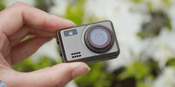 わずか31グラム！指先で日常を切り取る｢Rough Mini Camera｣超小型カメラが教える完璧すぎない写真の魅力