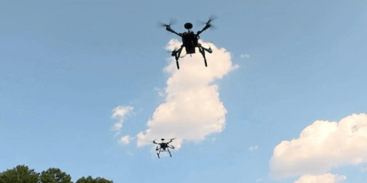 音だけで獲物を追う!デューク大学が開発した「SonicFly」がドローン航法の常識を覆す理由